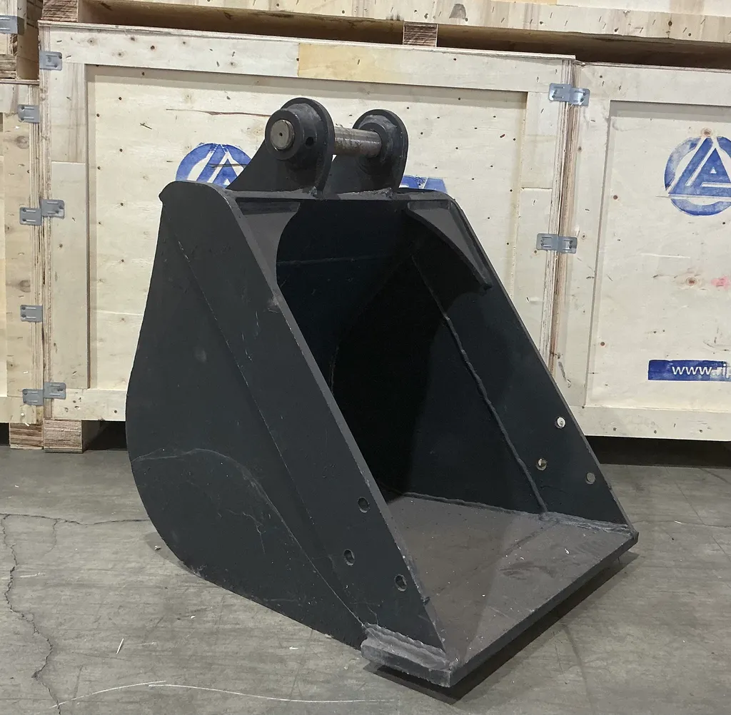 6 Ton Mini-Ex Clean Up Bucket 600MM - 24"